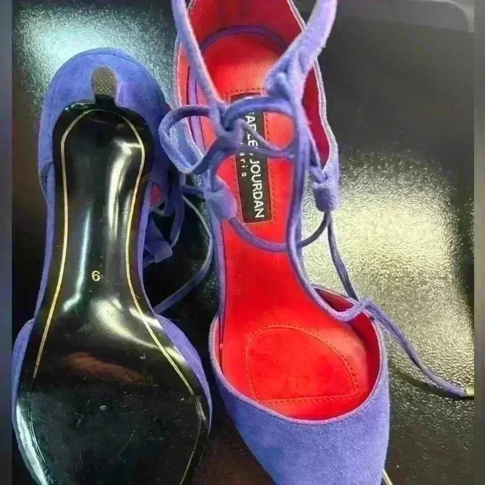 Charles Jourdan elegant purple tie up lace heels size 6. Incredible light wear - Picture 2 of 9